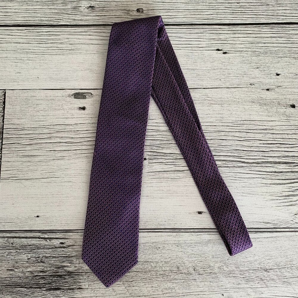 Dion Collection 100% Silk Necktie Tie Navy Pink Geometric Print Designer Italian